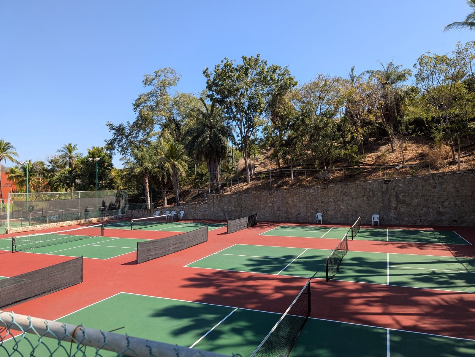 Las Brisas Huatulco pickleball courts